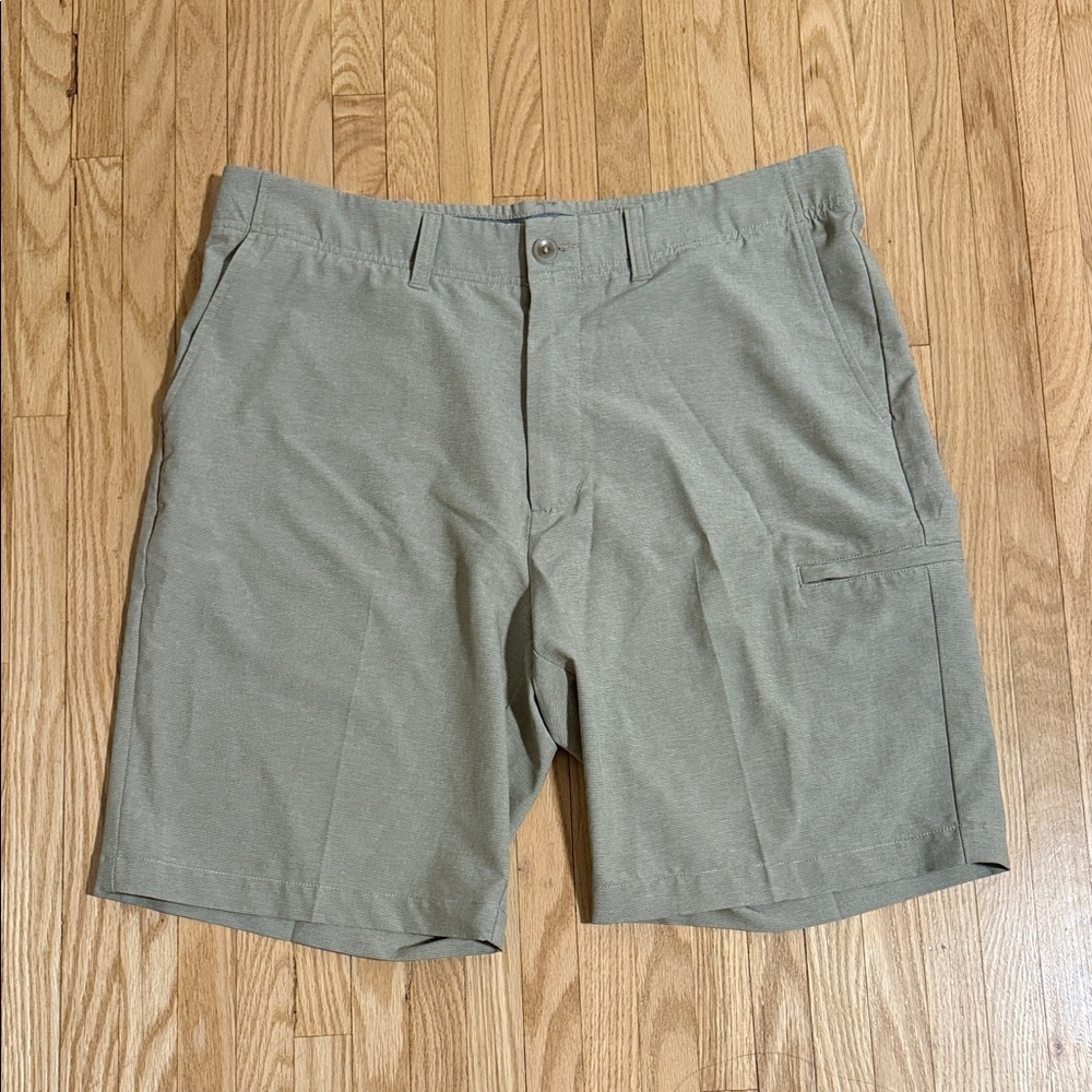 Haggar Men's Athletic Beige Golf Shorts